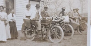 1914-15 MOTO INDIANE - side car - foto reale - CARTOLINA - inserzione #5272 - Foto 1 di 9