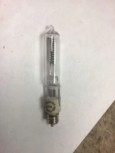 REPLACEMENT BULBS FOR OSRAM SYLVANIA 500Q/CL/MC(EYW) 130V 500W 130V. NOS - Picture 1 of 4