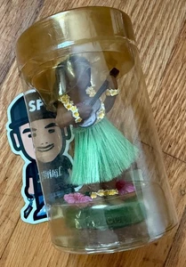 NEW VTG 2006 HAWAIIAN DASHBOARD HULA GIRL DOLL BOBBLEHEAD ALOHA TREASURE FIGURE - Picture 1 of 4