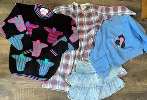 Lotto vestiti vintage bambina anni 80 vestito gonna maglioni - Foto 1 di 6