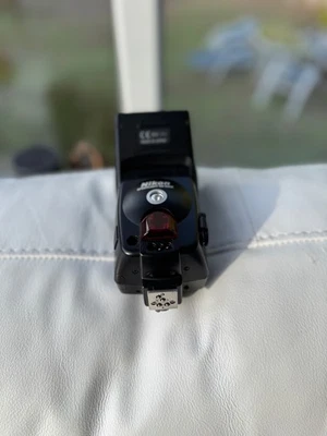 Nikon Speedlight SB-80DX Shoe Mount Flash - Image 1 of 4