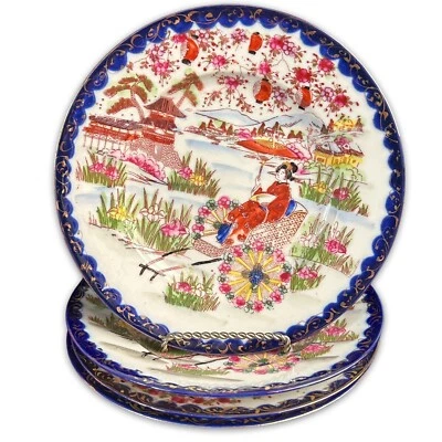 Platos de geishas japonesas vintage de principios del siglo XX pintados a mano Foto 1 de 4