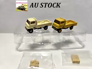 Tomytec 1/150 N Scale LV-72a Toyota ToyoAce Livestock Carrier, 2-car set - Picture 1 of 6