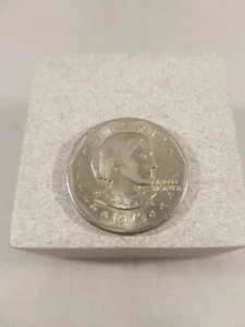 1979 susan b anthony dollar - Picture 1 of 3