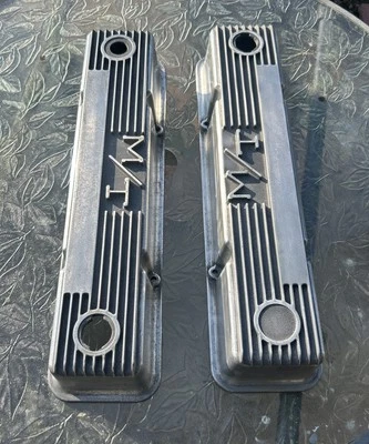CUBIERTAS DE VÁLVULA CON ALETAS CHEVROLET PULIDAS M/T SBC 327 350 400 MICKEY THOMPSON Foto 1 de 4