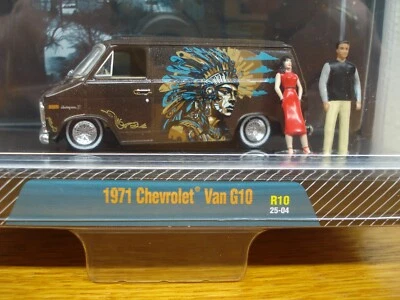 M2 Machines Auto Figures 1971 Chevrolet Van G10 R10 25-04 1 of 7200 made. - Image 1 of 4