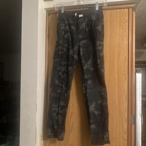 Land’s End Pant Boy Sz M Stretch Youth Black/gray Camo. Waist Elastic - Picture 1 of 11