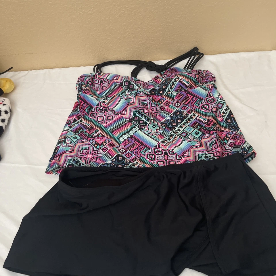 Traje de baño Tankini de moda para mujer talla XL multicolor inferior L Isaac Mizrahi Foto 1 de 4