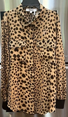 2 piezas DKNY L Busto 46" Botón Frontal Estampado Animal Semi Transparente Top Túnica a Juego Cami Foto 1 de 4