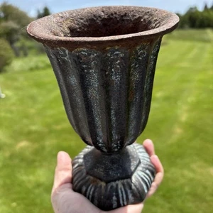 Antique Cast Iron Fluted Flower Planter Urn 7" Patina Rustic Garden Pedestal - Picture 1 of 9