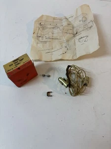 1955 1956 1957 NOS Pontiac Accessories Dual Ash Tray Lamp 988682 All Models - Picture 1 of 5