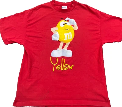 Camisa masculina vintage M&Ms vermelha amarela corrida anos 2000 Cyber Skate cultura pop - Imagem 1 de 4