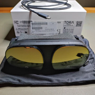 HTC Vive Flow VR Headset Occhiali Realtà Virtuale 189g 64GB + 4GB Ram Usb-C - Image 1 of 3