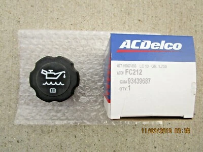 89-00 GMC K1500 K2500 K3500 / SUBURBAN ENGINE OIL FILLER FLUID CAP OEM BRAND NEW - Image 1 of 3
