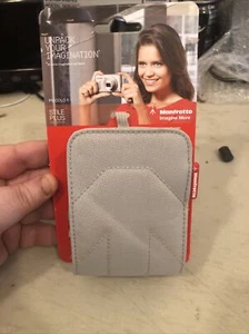 MANFROTTO PICCOLO 1 Stile Plus Collection Tan Camera Case W/ Strap NEW - Picture 1 of 3