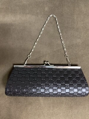 Cartera sin asas vintage negra mini tejida de metal con textura extraíble y cierre Foto 1 de 4