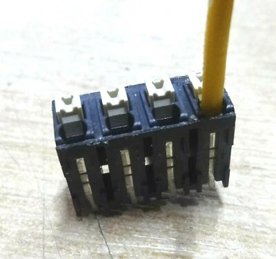 5x Weidmüller LSF-SMT 5.08 / 04/180 1.5SN BK 4 way terminal with spring clamp - Image 1 of 4