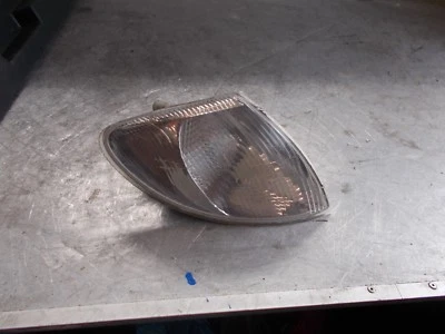 RENAULT MEGANE MK1 1999 1.6 OFF SIDE DRIVER SIDE FRONT INDICATOR LAMP 7700831467 - Image 1 of 4