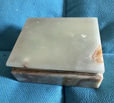 Vintage Hand Carved Genuine Alabaster Trinket Box. Italy Made. Hinged Lid,Lovely - Image 1 of 4