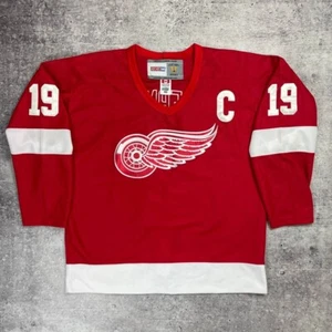 Detroit Red Wings Jersey Steve Yzerman 19 Number Captain NHL CCM - Picture 1 of 9