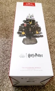 Hallmark Keepsake 2022 Magic The Wizarding World Harry Potter Miniature Tree - Picture 1 of 6