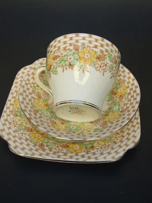 Vintage Fine Bone Bell China Yellow Floral Tea Cup, Saucer & Plate Set 3839Art - Image 1 of 4