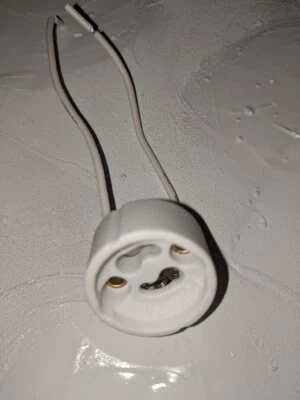 GU10 Socket with 4 Inch Lead Wire (6 Pack) - Image 1 of 3