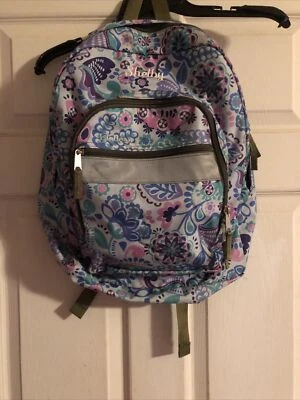 Mochila LLBean verde azulado con detalle de flores rosa, púrpura y azul Foto 1 de 3