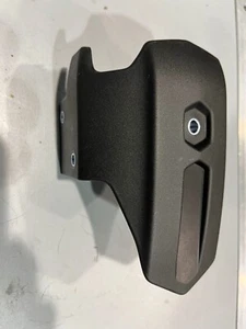 GENUINE OEM KLE650 KLZ1000 VERSYS RIGHT FOG LIGHT OUTER GUARD COVER 55020-1825 - Picture 1 of 1