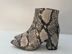 Miss Selfridge Pointed Toe Chunky Heeled Snakeskin Boots Size 4/37 - B54 - Picture 1 of 7