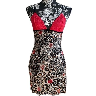 Babydoll de encaje con estampado de leopardo muy sexy de Victorias Secret L rojo negro Foto 1 de 4