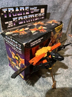 Divebomb con caja 1986 G1 Transformers Original Predacon Predaking Hasbro Foto 1 de 4