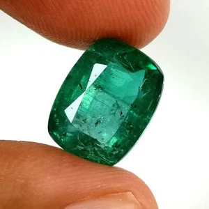 5.91ct Natural Emerald Beautiful cushion shape top green luster collection gem - Picture 1 of 5