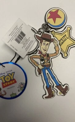Nuevo Vera Bradley Woody Disney Pixar Toy Story Bolso Dije Llavero Foto 1 de 4