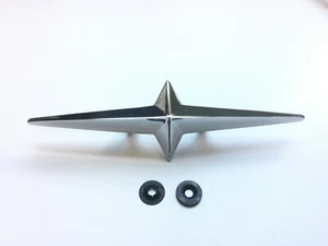 1957 1958 Pontiac Fender Skirt STAR EMBLEM metal Chrome die cast ONE PIECE - Picture 1 of 10