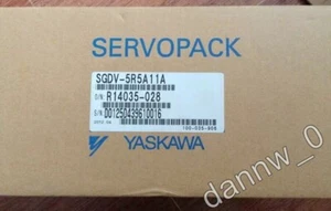 Nuevo en caja Yaskawa SGDV-5R5A11A Servoaccionamiento - Imagen 1 de 4