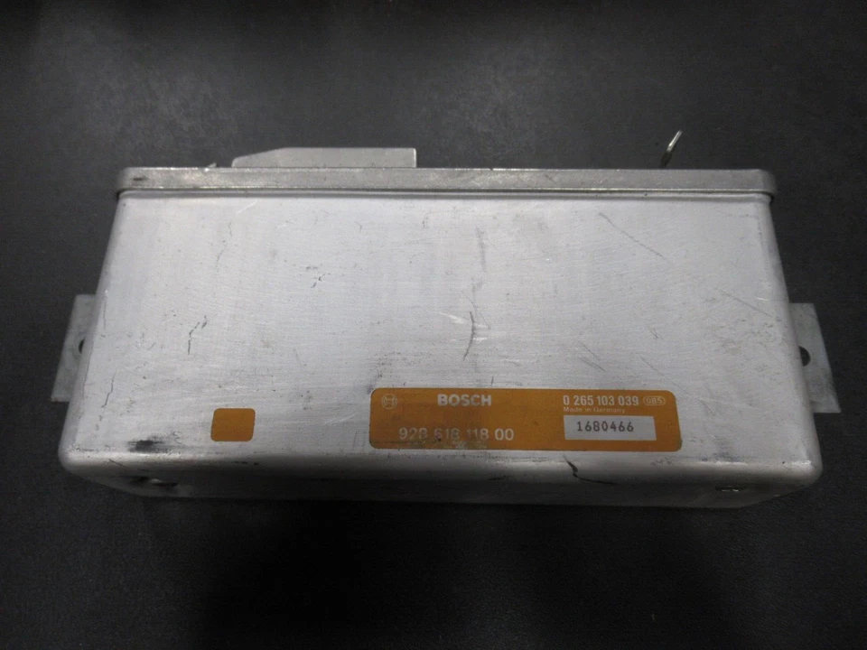 Unidad de control de freno ABS BOSCH 928 618 118 00 Porsche 928 / 944 / 968 Foto 1 de 4