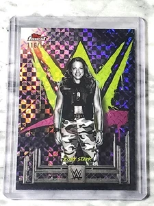 Zoey Stark 2025 Topps Finest WWE-Raw-Common Purple Checkerboard 116/199 #72 - Bild 1 von 2