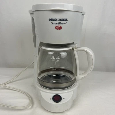 Black & Decker 5 Cup Smart Brew DCM500 Type 1 White 120V 60Hz 650W Tested - Image 1 of 4
