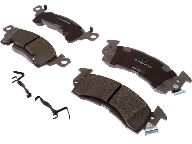 Juego de pastillas de freno delanteras para Cadillac Seville 1976-1979 1977 1978 KV796RB Foto 1 de 1