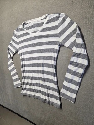 Faded Glory Girls Top Sz S Gray White Striped Long Sleeve 100% Cotton T-shirt - Image 1 of 4