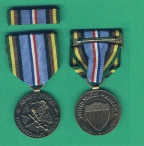 US ARMED FORCES EXPEDITIONARY MEDAL w/Ser rib - Imagen 1 de 1