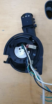 Aspiradora comercial Rubbermaid PH15 doble motor (montaje de cuello giratorio) Foto 1 de 4