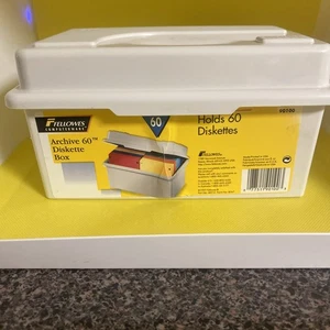 Vintage Fellowes Archive 60 Diskette Storage Box Holds 3.5" Floppy Disks - Afbeelding 1 van 6