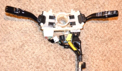 1998 1999 TOYOTA LAND CRUISER LX470 STEERING COLUMN STALK SWITCHES WIPER SIGNAL Foto 1 de 4