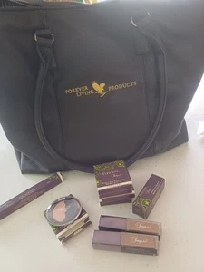 Forever Living Products Bag And Cosmetic Bundle - Picture 1 of 8