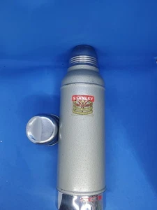 Vintage Stanley Green Quart Size Thermos N944( Needs Cork Replacement ) - Picture 1 of 6