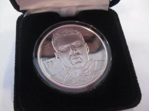 1 oz .999 Fine Silver Round - Eric Lindros NHL Hockey PA - BRILLIANT - Picture 1 of 4