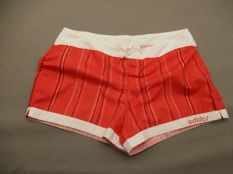 Pantalones Cortos ADIDAS Talla L Para Mujer Rojo Cremallera Mosca Elásticos Cintura Ligeros 365 Foto 1 de 4