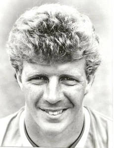 ARSENAL TOMMY CATON ~ FOTO DE PRENSA JULIO 1986 ~ CIUDAD DE MANCHESTER - Imagen 1 de 2